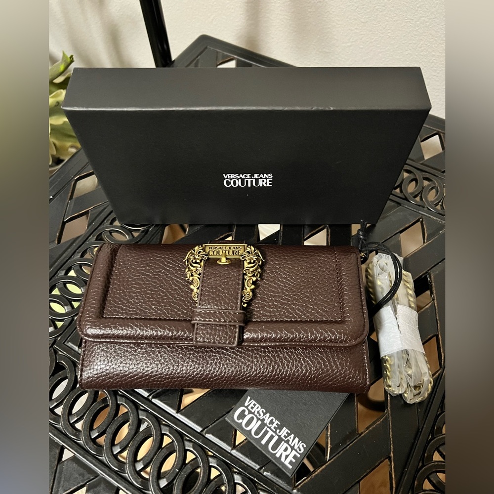❌SOLD❌ NWT Versace Jeans Couture Wallet on Chain - Picture 1 of 11